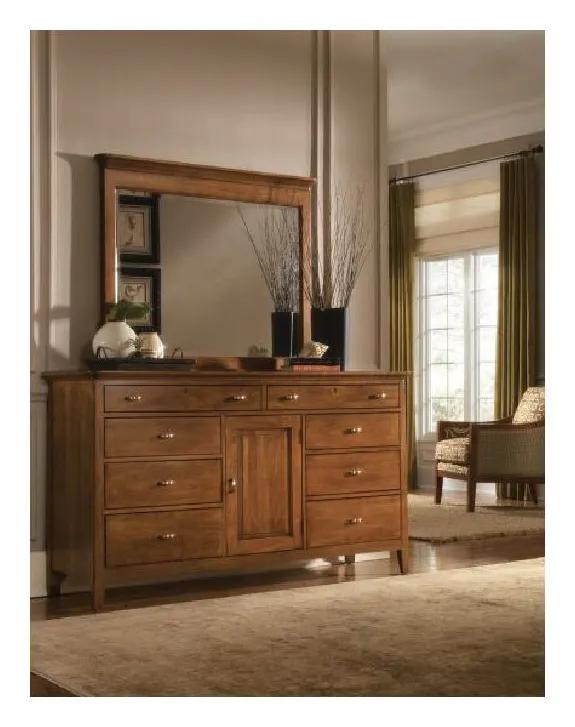 Kincaid 63-114V Cherry Park Portrait Mirror Kincaid 63-114V Cherry Park Portrait Mirror