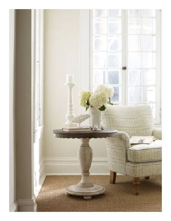 Kincaid 75-020 Weatherford Accent Table Cornsilk Kincaid 75-020 Weatherford Accent Table Cornsilk