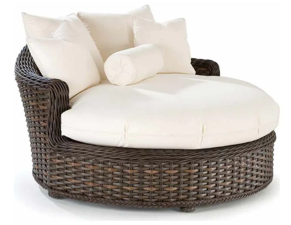 Lane Venture 790-59 South Hampton Circular Chaise Lane Venture 790-59 South Hampton Circular Chaise