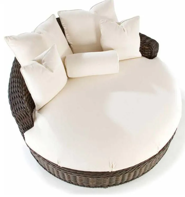 Lane Venture 790-59 South Hampton Circular Chaise Lane Venture 790-59 South Hampton Circular Chaise