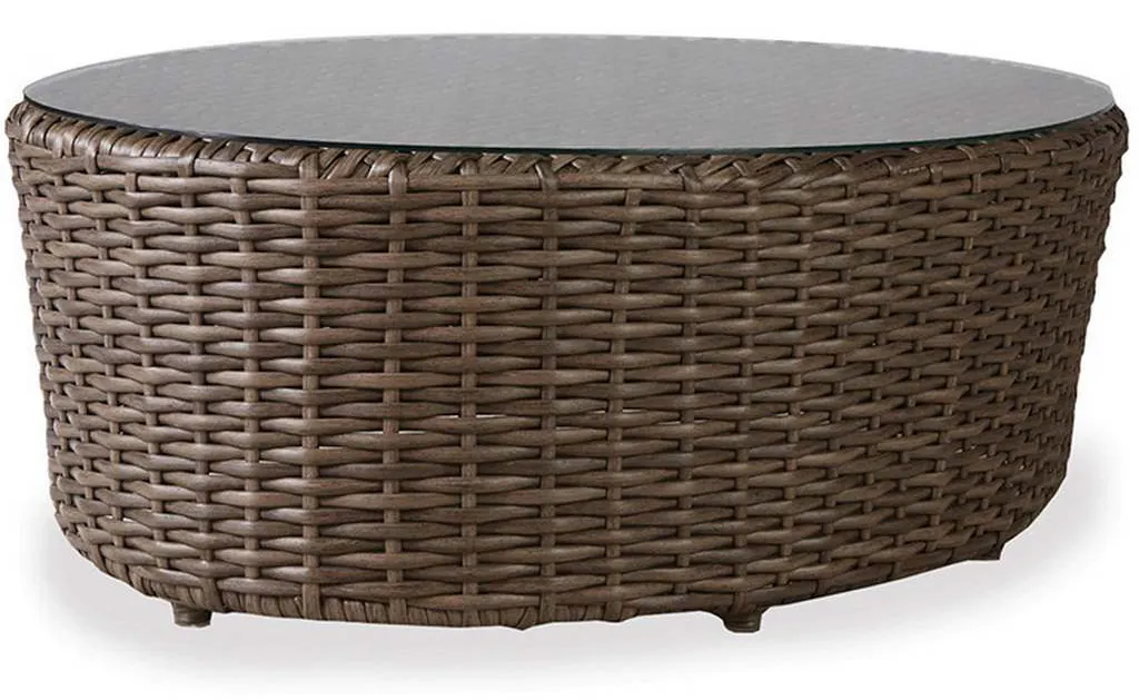 Lloyd Flanders 241044 Largo 48 Inch Oval Cocktail Table Lloyd Flanders 241044 Largo 48 Inch Oval Cocktail Table