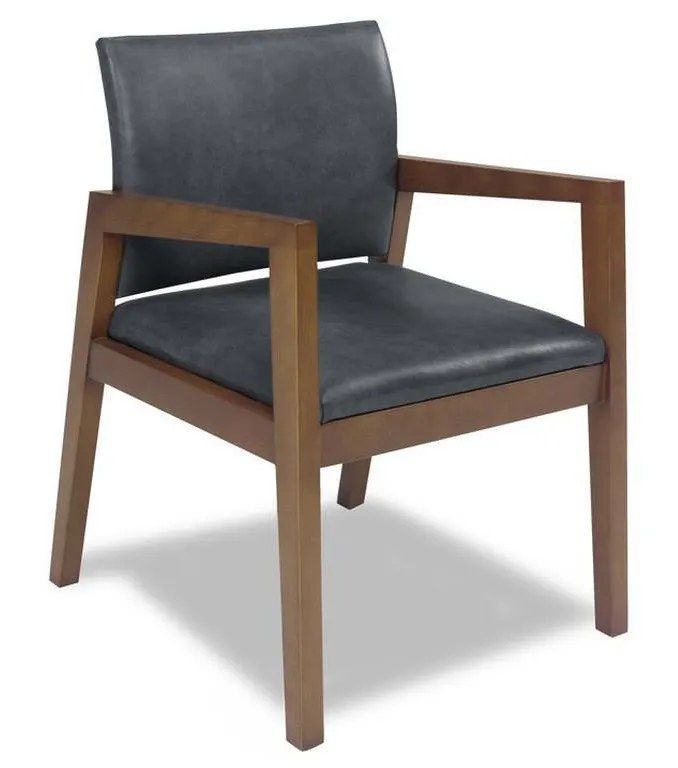 McKinley Leather 327 Quinn Chair McKinley Leather 327 Quinn Chair
