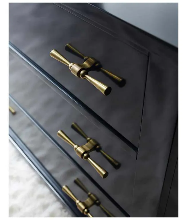 Modern History MH1137F01 Klein Chest Black Modern History MH1137F01 Klein Chest Black