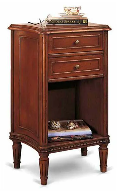 Old Biscayne Designs 3194 Louis XV End Table Old Biscayne Designs 3194 Louis XV End Table