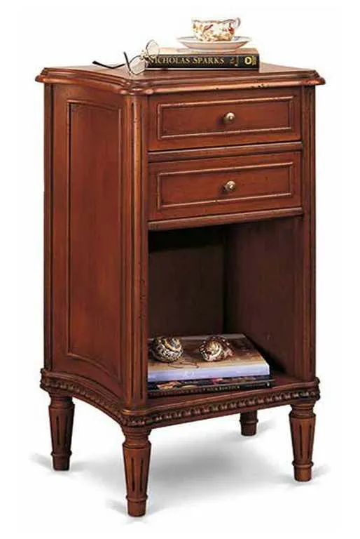 Old Biscayne Designs 3194 Louis XV End Table Old Biscayne Designs 3194 Louis XV End Table