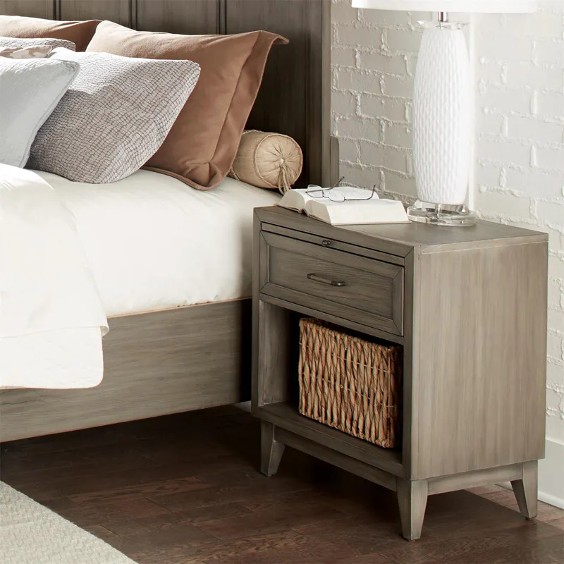 Riverside 46168 Vogue One Drawer Nightstand