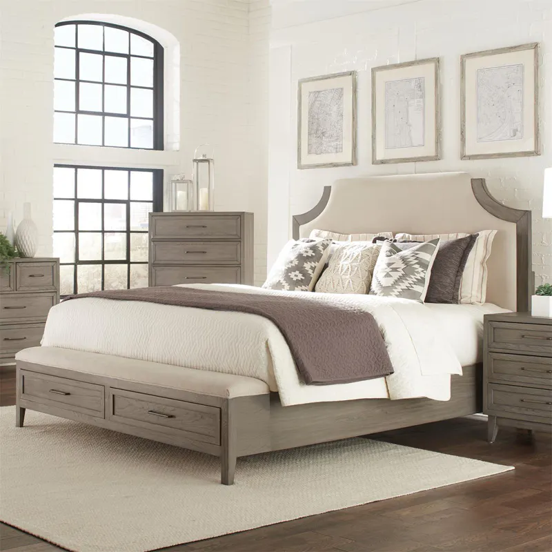 Riverside 46170 Vogue Upholstered Bed with Storage Bench Footboard Riverside 46170 Vogue Upholstered Bed with Storage Bench Footboard