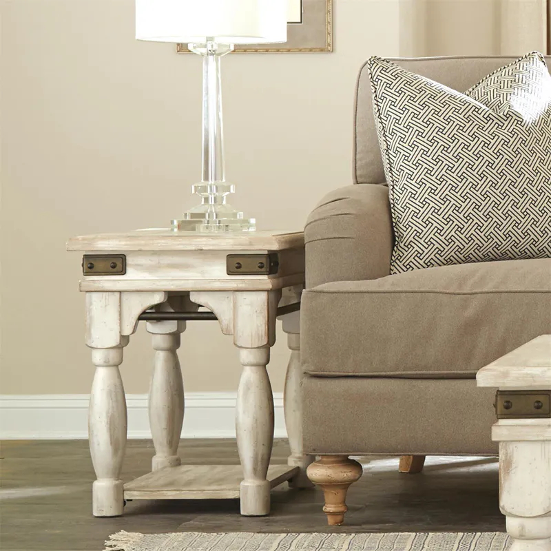 Riverside 27312 Regan Chairside Table Riverside 27312 Regan Chairside Table