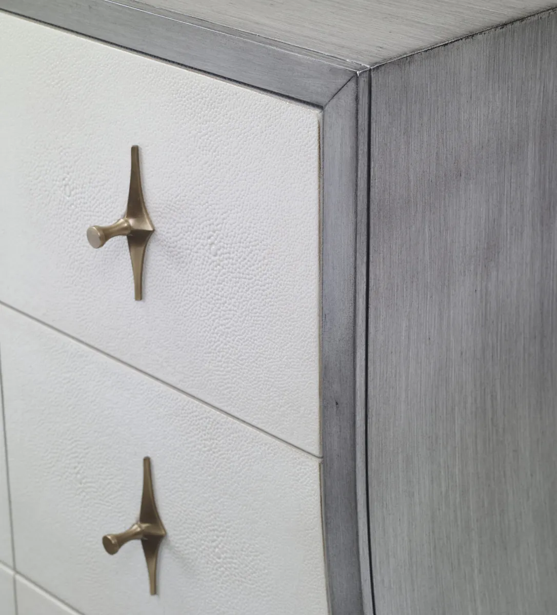 Ambella Home 02293-830-010 Tapered Chest Ash Grey / Linen Ambella Home 02293-830-010 Tapered Chest Ash Grey / Linen