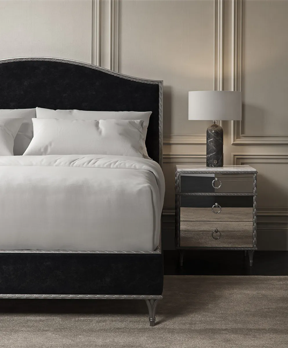 Caracole CLA-5423-105-A Fontainebleau Platform Queen Bed Caracole CLA-5423-105-A Fontainebleau Platform Queen Bed