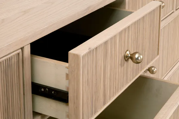 Essentials For Living 5258.NAT-OAK Highland 8-Drawer Double Dresser Essentials For Living 5258.NAT-OAK Highland 8-Drawer Double Dresser