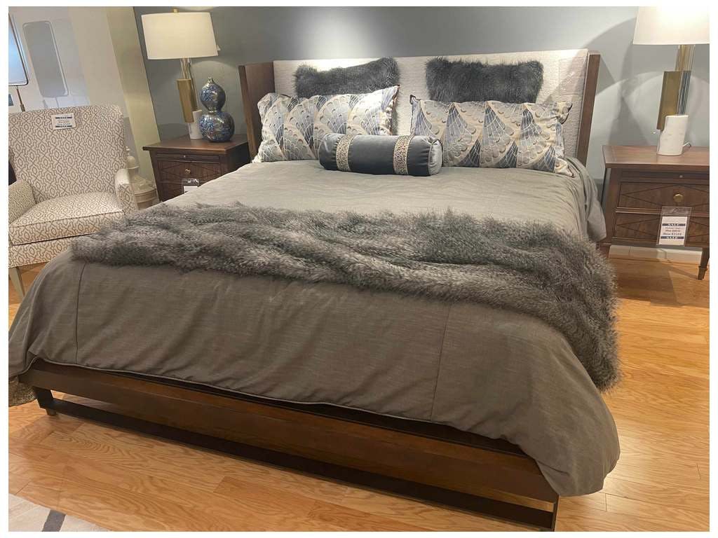 Hickory Chair HC7262-10 King Shelter Platform Bed Hickory Chair HC7262-10 King Shelter Platform Bed