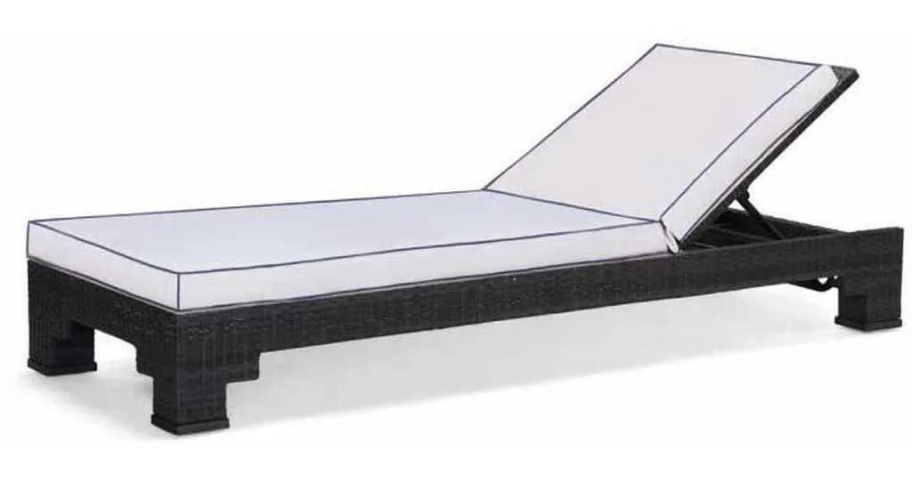 Woodard S720041 Lorenzo by Alexa Hampton Chaise Lounge Woodard S720041 Lorenzo by Alexa Hampton Chaise Lounge