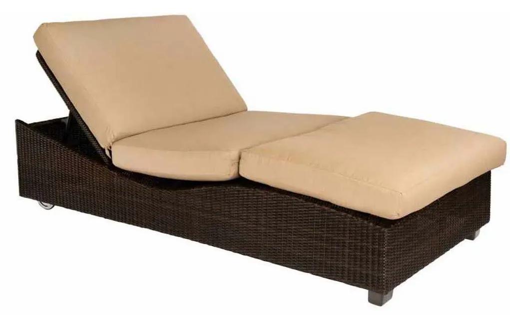 Woodard S511061 Montecito Saddleback Double Chaise Lounge Woodard S511061 Montecito Saddleback Double Chaise Lounge