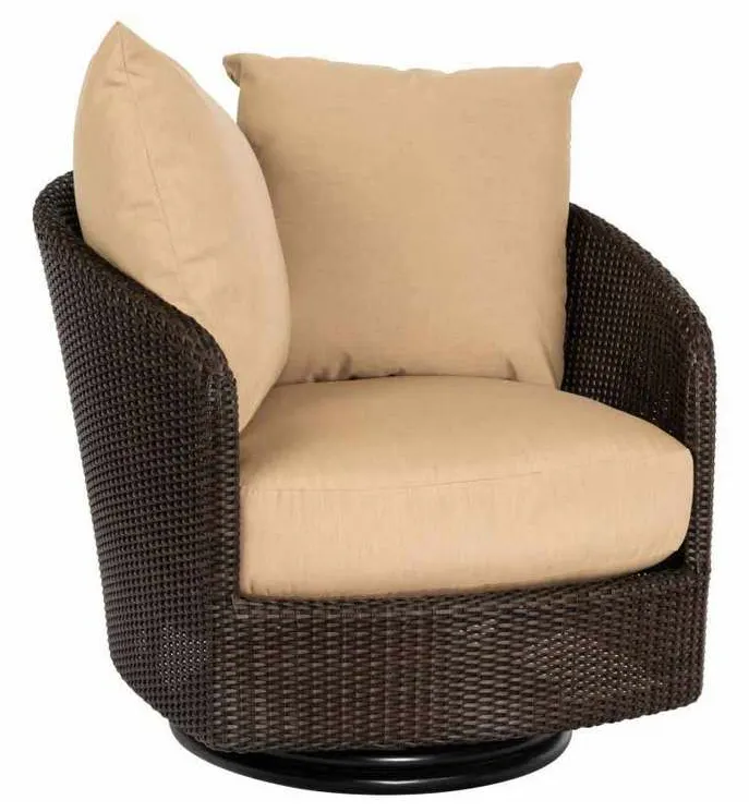 Woodard S507015 Saddleback Swivel Lounge Chair Woodard S507015 Saddleback Swivel Lounge Chair