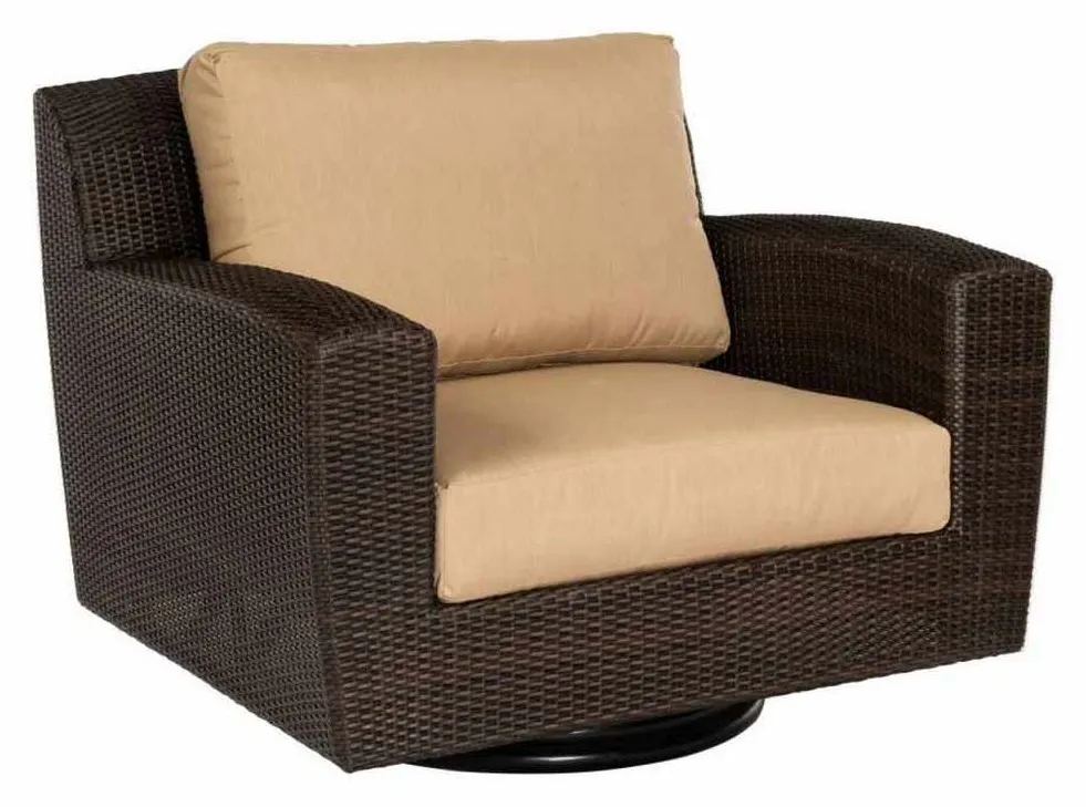 Woodard S523015 Saddleback Swivel Lounge Chair Woodard S523015 Saddleback Swivel Lounge Chair