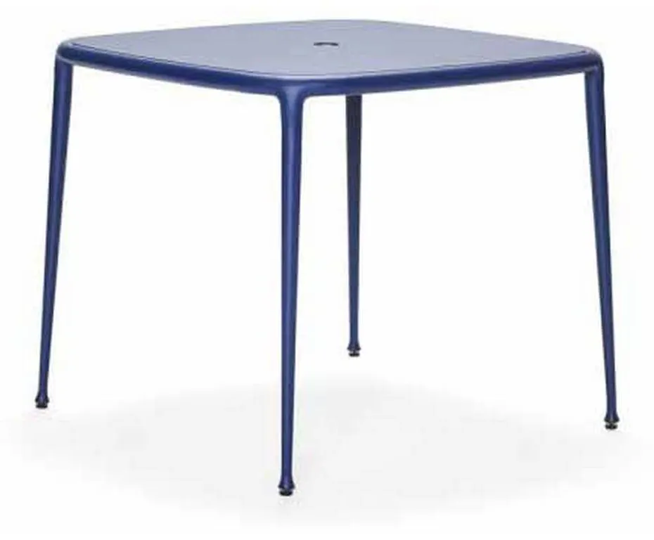Woodard 9SBT36 Windsor Dining Table Woodard 9SBT36 Windsor Dining Table