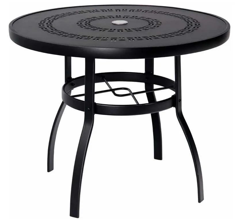 Woodard 820136A Deluxe 36 inch Round Umbrella Table Woodard 820136A Deluxe 36 inch Round Umbrella Table