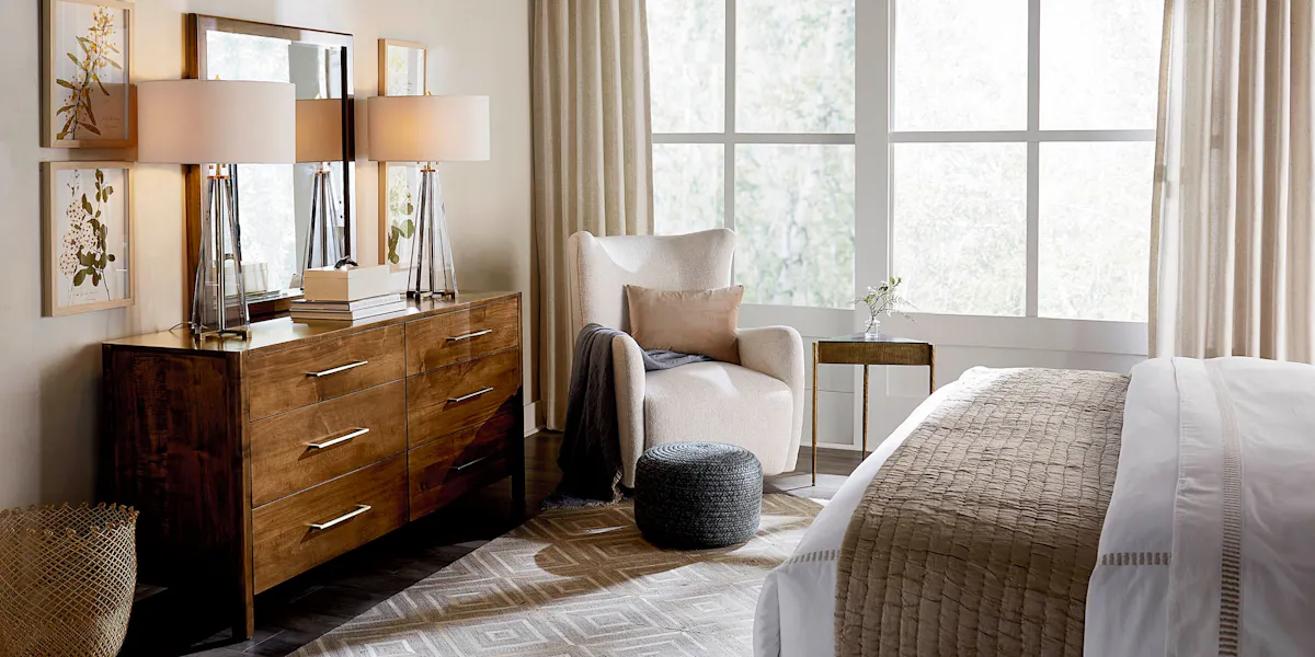 Bassett Furniture 2128-0237-CBBRPULL Parkway Dresser Bassett Furniture 2128-0237-CBBRPULL Parkway Dresser