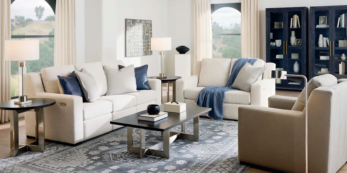 Bassett Furniture 2900-42M Somers Reclining Sofa Bassett Furniture 2900-42M Somers Reclining Sofa