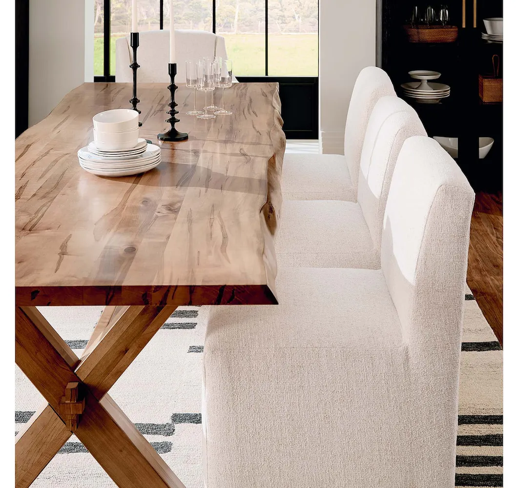Bassett Furniture 4022-0686 Banks Upholstered Dining Side Chair with Casters Bassett Furniture 4022-0686 Banks Upholstered Dining Side Chair with Casters