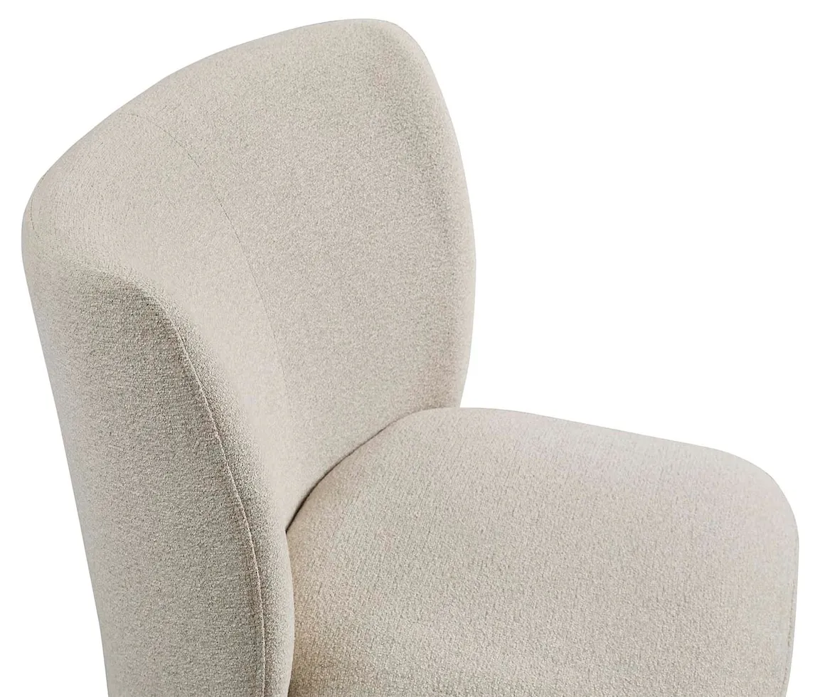 Bassett Furniture 4200-G684 Reed Upholstered Dining Chair with Casters Bassett Furniture 4200-G684 Reed Upholstered Dining Chair with Casters