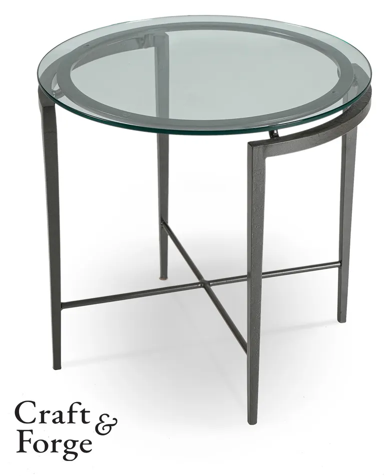 Charleston Forge 7048 Armory Round End Table Charleston Forge 7048 Armory Round End Table