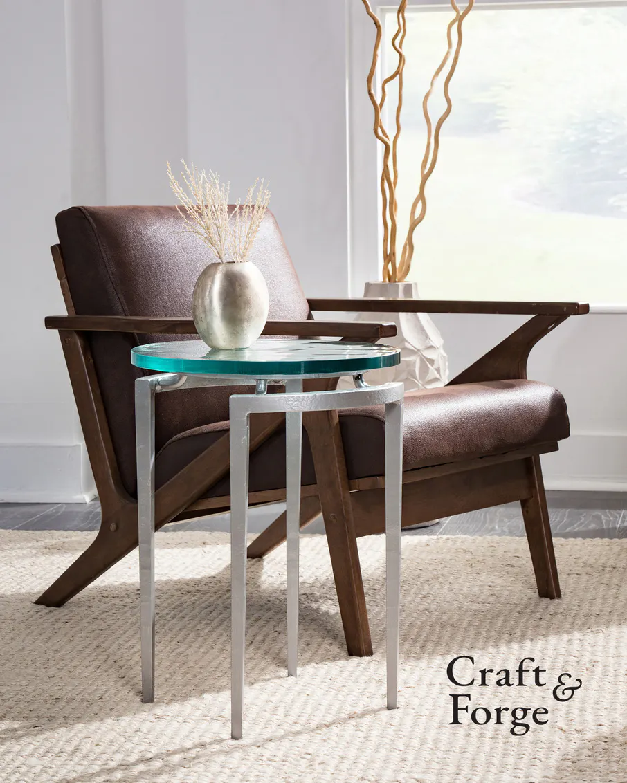 Charleston Forge 7052 Armory Round Drink Table Charleston Forge 7052 Armory Round Drink Table