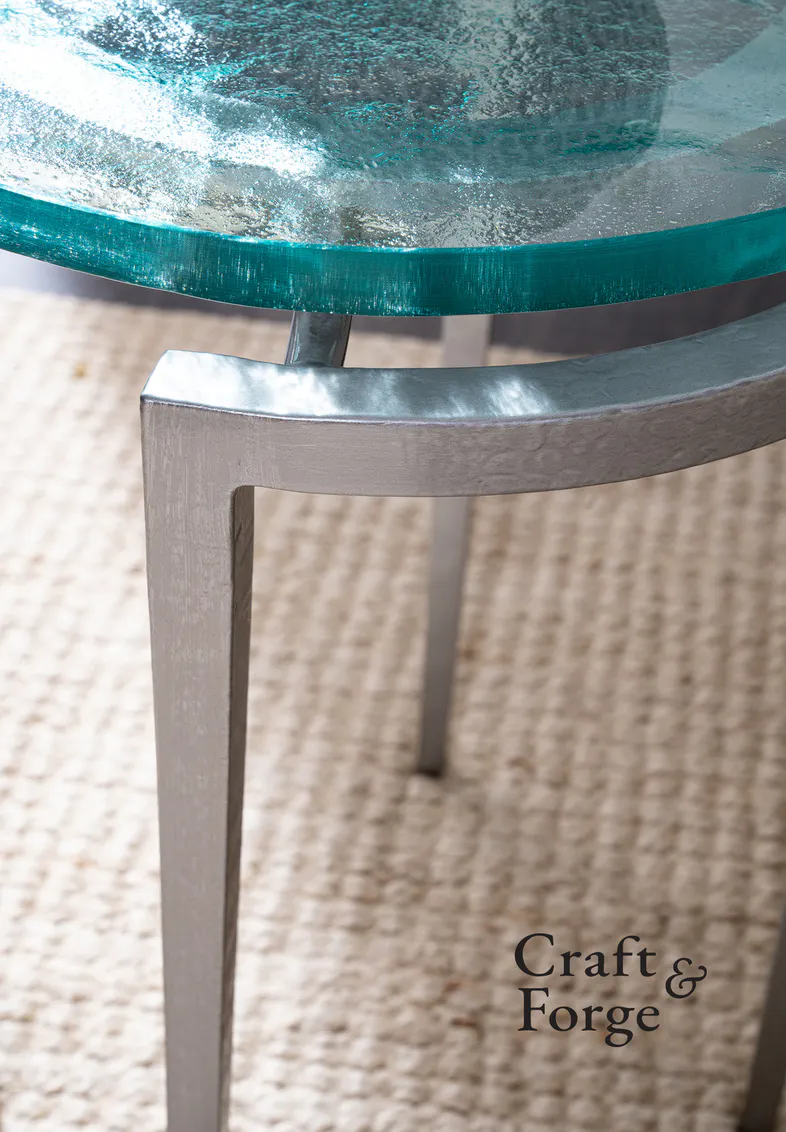Charleston Forge 7052 Armory Round Drink Table Charleston Forge 7052 Armory Round Drink Table