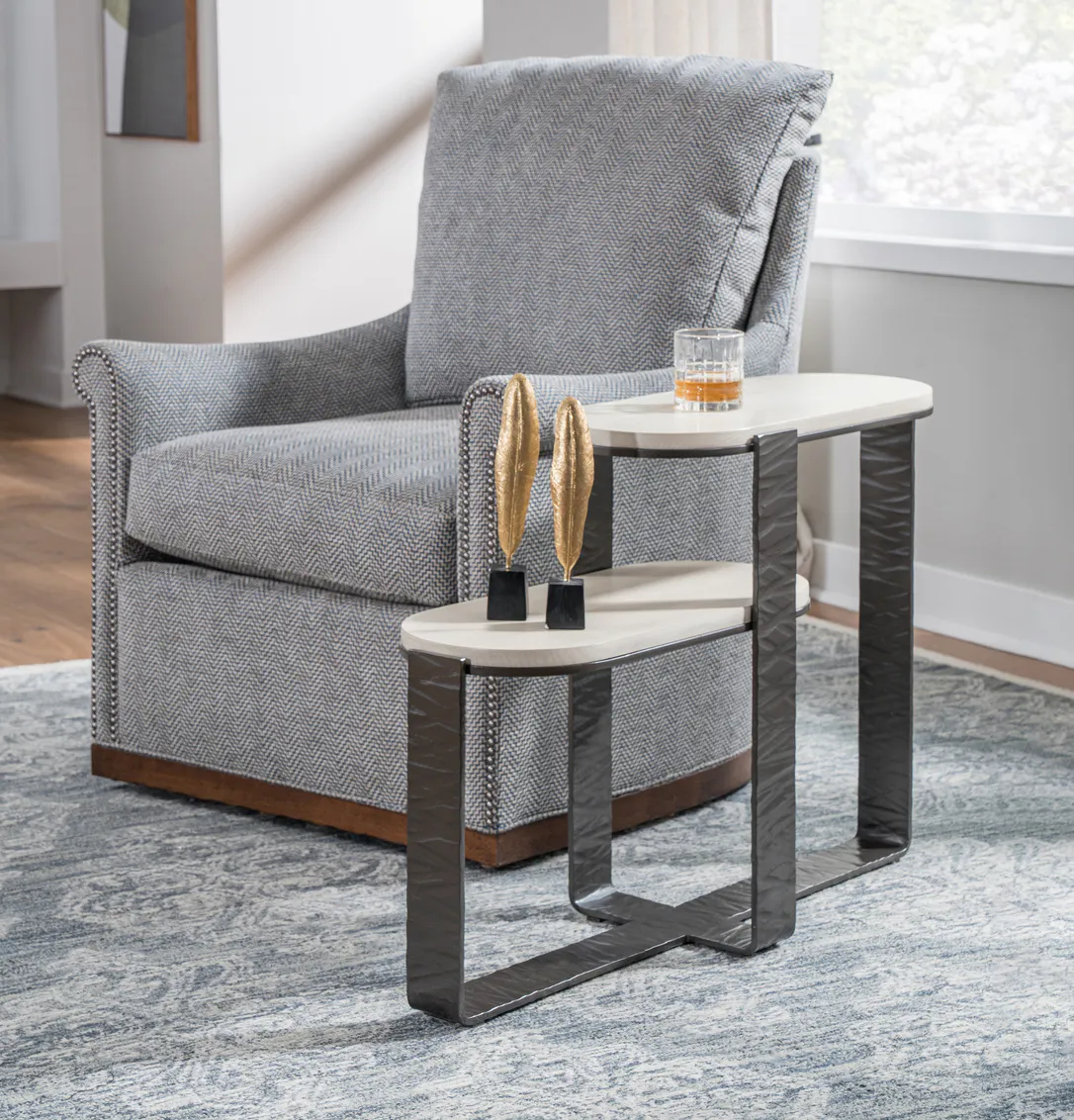 Charleston Forge 7149 Underwood 34” Chairside Console Charleston Forge 7149 Underwood 34” Chairside Console