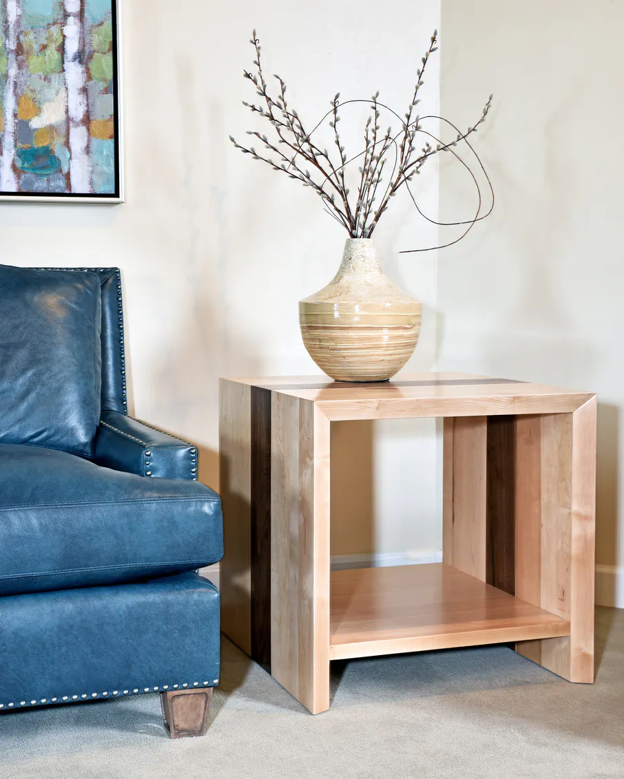 Charleston Forge MD3100 Waterfall End Table Charleston Forge MD3100 Waterfall End Table