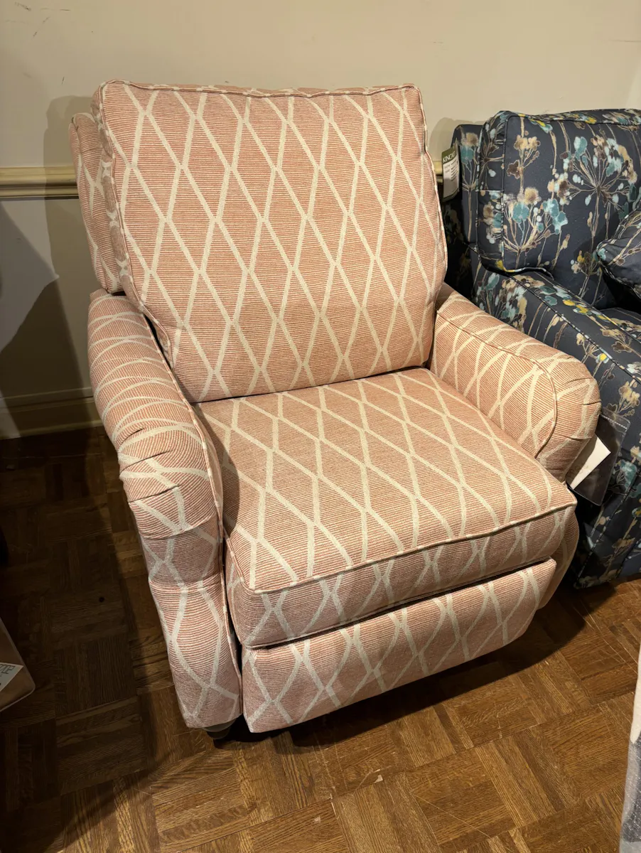 Bassett 3544-3R Oxford Living Room Recliner Bassett 3544-3R Oxford Living Room Recliner
