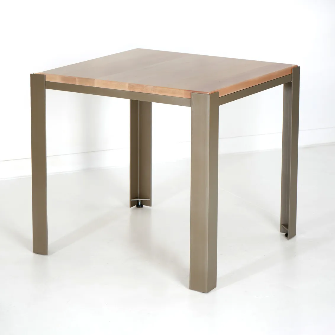 Charleston Forge H0327 Taladro 32″ Square Bar Height Table