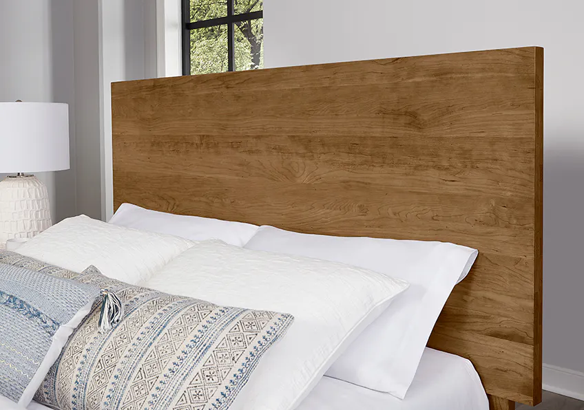 Artisan and Post 151-669-966-933-MS2 Crafted Cherry Ben's King Plank Bed Medium Cherry Finish Artisan and Post 151-669-966-933-MS2 Crafted Cherry Ben's King Plank Bed Medium Cherry Finish