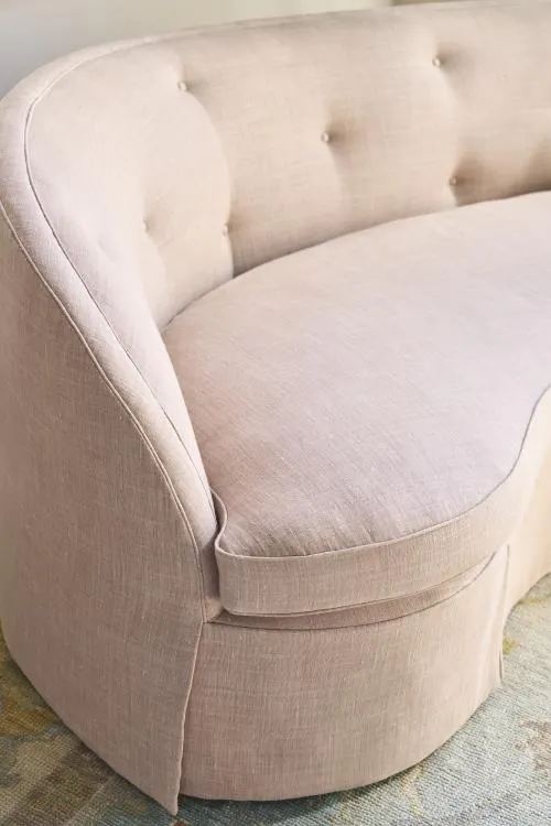 Highland House 2811-90 Lottie Skirted Sofa Highland House 2811-90 Lottie Skirted Sofa