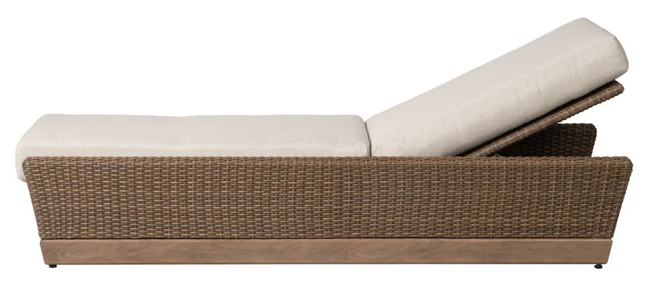 Lloyd Flanders 421020 Charisma Pool Chaise Lloyd Flanders 421020 Charisma Pool Chaise