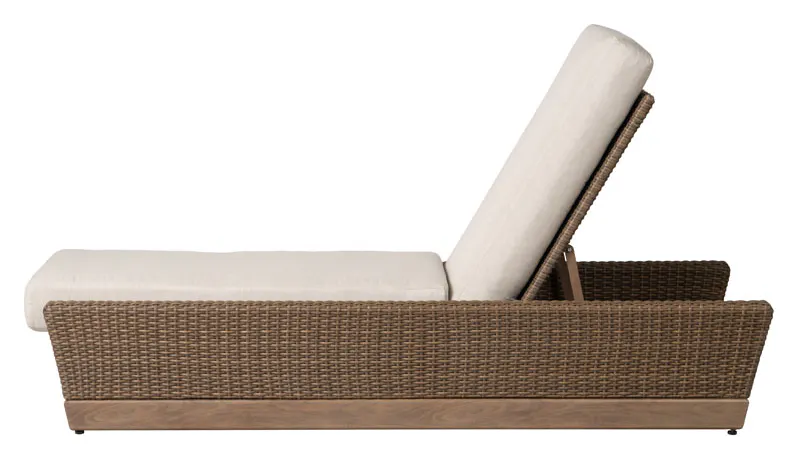 Lloyd Flanders 421020 Charisma Pool Chaise Lloyd Flanders 421020 Charisma Pool Chaise