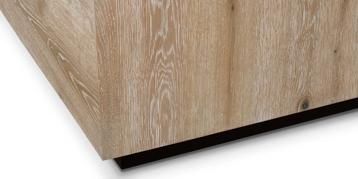 Bassett Furniture 6125-0613W Cascade Rectangle Cocktail Table Bassett Furniture 6125-0613W Cascade Rectangle Cocktail Table