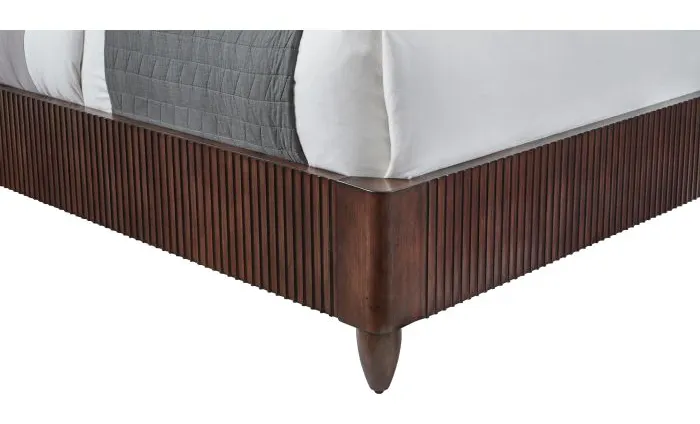 Fairfield Furniture M096-QB West Camden Queen Bed Fairfield Furniture M096-QB West Camden Queen Bed