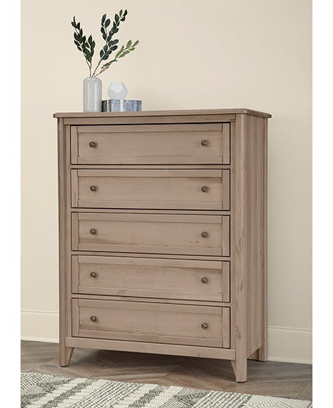 Vaughan Bassett 821-115 Woodbridge 5 Drawer Chest Shadow Grey Finish Vaughan Bassett 821-115 Woodbridge 5 Drawer Chest Shadow Grey Finish
