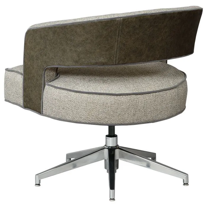 Fairfield Furniture L-8784-2N Hayley Swivel Chair Fairfield Furniture L-8784-2N Hayley Swivel Chair