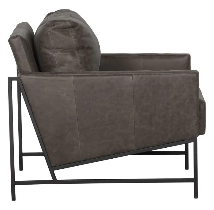Fairfield Furniture L-B077-01 Sparta Lounge Chair Fairfield Furniture L-B077-01 Sparta Lounge Chair