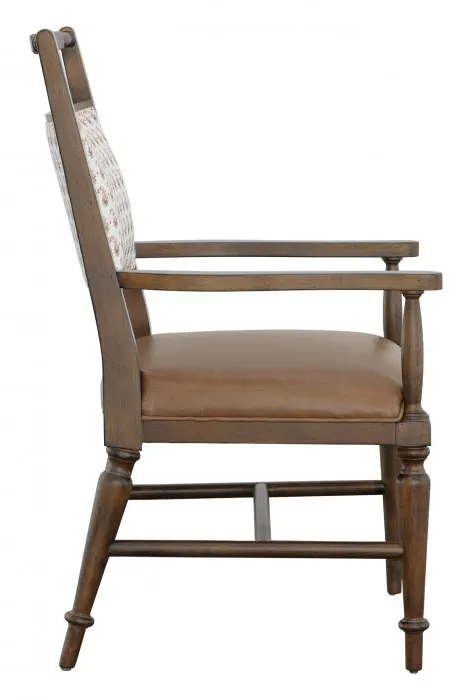 Fairfield Furniture L-4604-04 BD Collection For Fairfield Xander Leather Dining Chair Fairfield Furniture L-4604-04 BD Collection For Fairfield Xander Leather Dining Chair