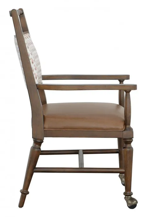 Fairfield Furniture 4604-A2 BD Collection For Fairfield Xander Dining Chair Fairfield Furniture 4604-A2 BD Collection For Fairfield Xander Dining Chair