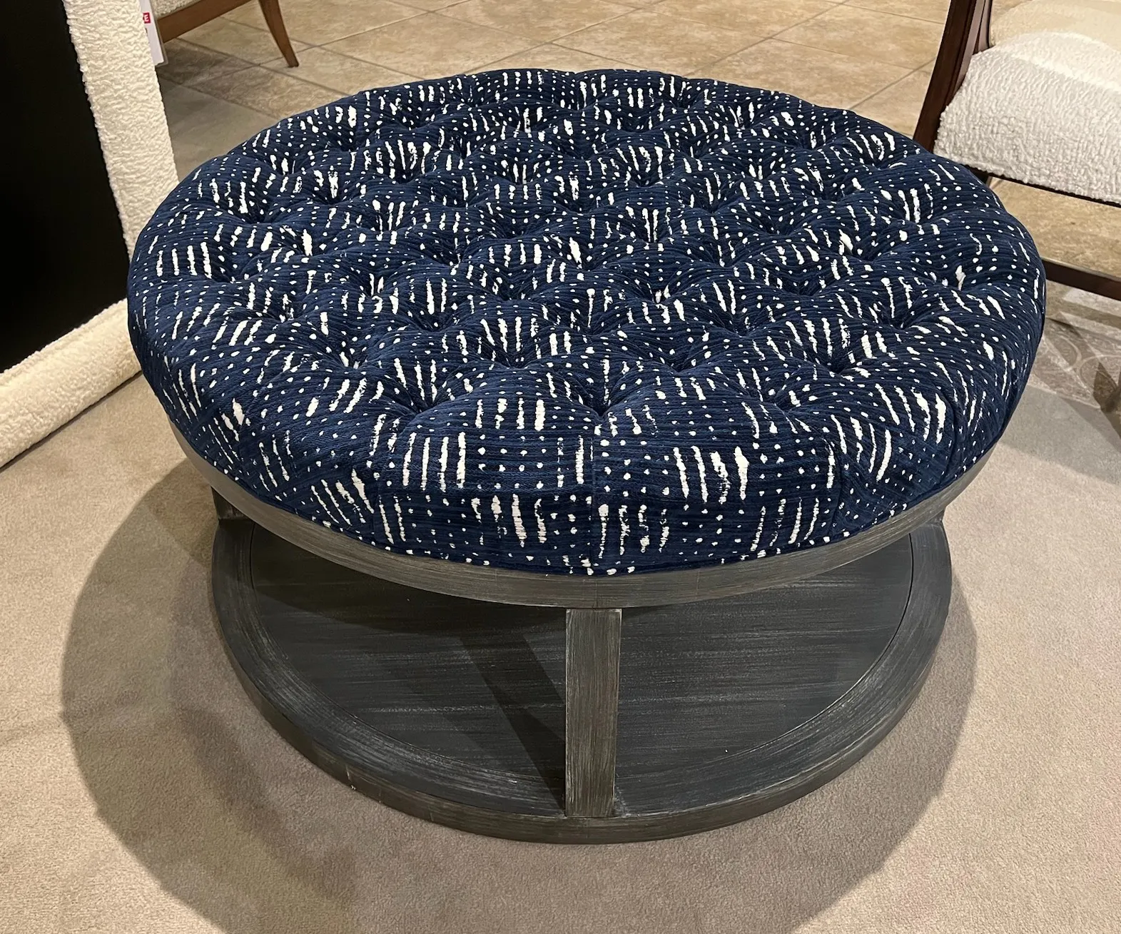 Century 3714-36R,10 Redford Small Round Ottoman