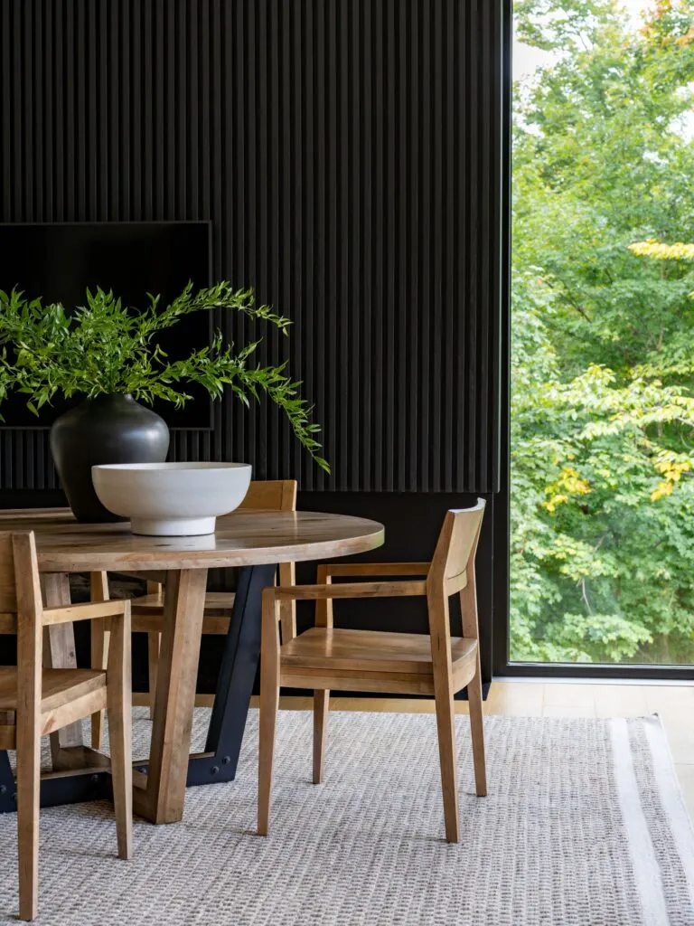 Canadel Casual Dining TRN0606025NARPYNF Round Wood Table Canadel Casual Dining TRN0606025NARPYNF Round Wood Table