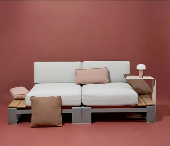 Woodard 7B0473N Gather RHF Chaise Unit with NexTeak Accent Woodard 7B0473N Gather RHF Chaise Unit with NexTeak Accent