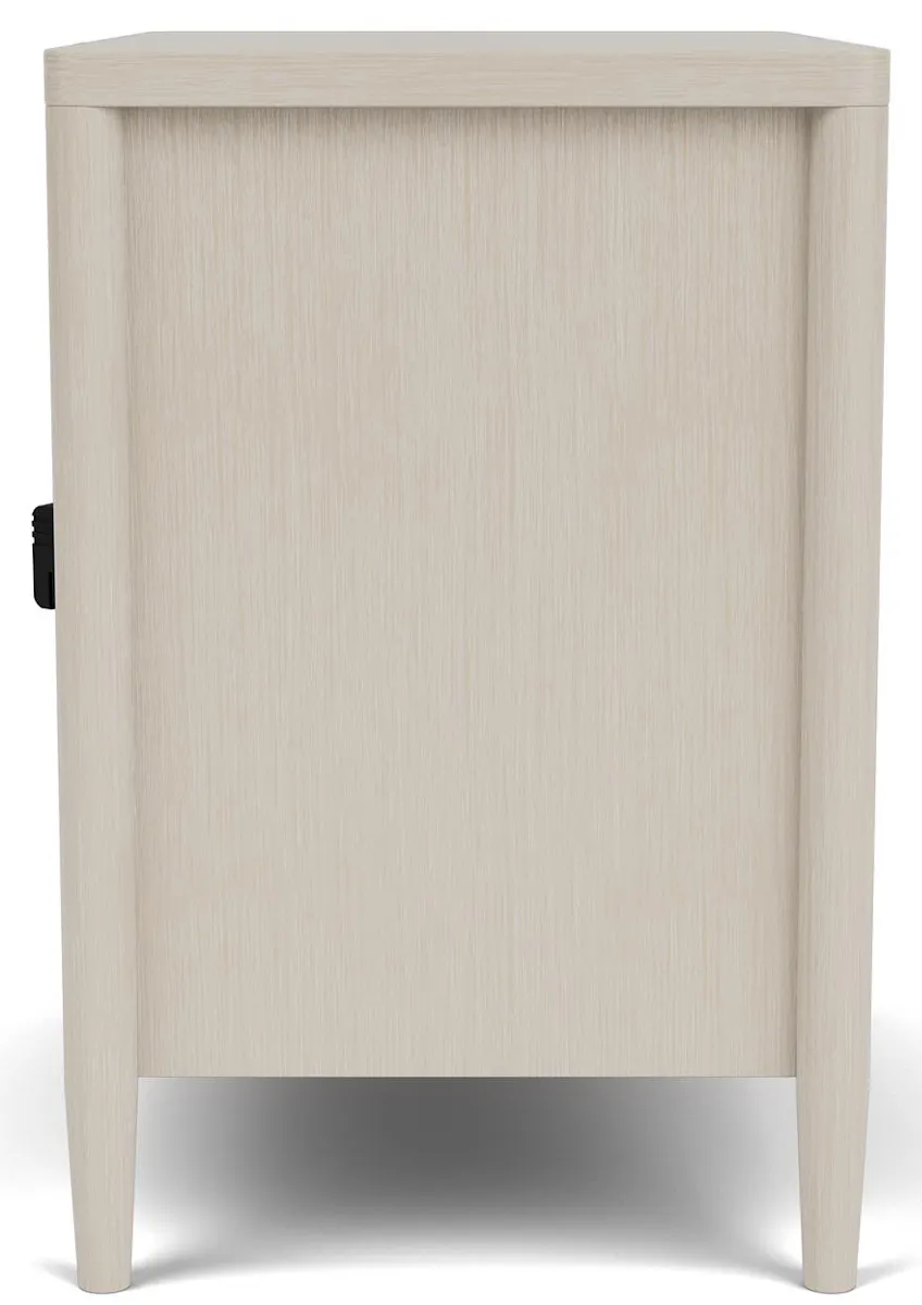 Riverside Furniture 37569 Laguna Three Drawer Nightstand Riverside Furniture 37569 Laguna Three Drawer Nightstand