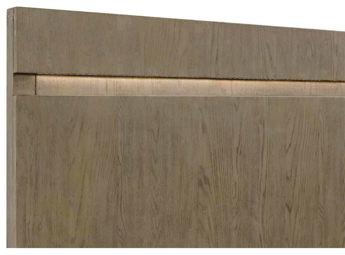 Riverside Furniture 81080-81081-81072 Pasadena King Panel Bed With Piers Riverside Furniture 81080-81081-81072 Pasadena King Panel Bed With Piers