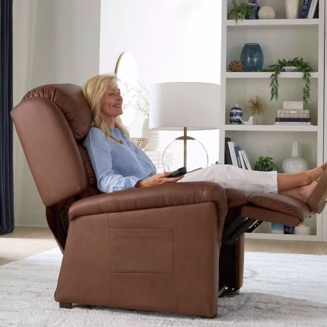 UltraComfort UC559-MED Polaris Medium Power Lift Recliner UltraComfort UC559-MED Polaris Medium Power Lift Recliner